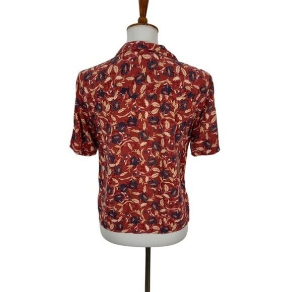 Urban Outfitters Red Floral Button Up Shirt XS Boho Summer Festival Retro Vibes - Picture 4 of 7